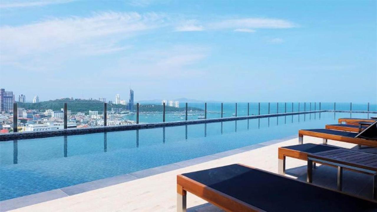 The Base Central Apartments Pattaya Buitenkant foto